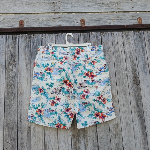 Tommy Hilfiger Tropical Vacation Scene Chino Shorts Size 34 Hawaiian Floral - Picture 4 of 6